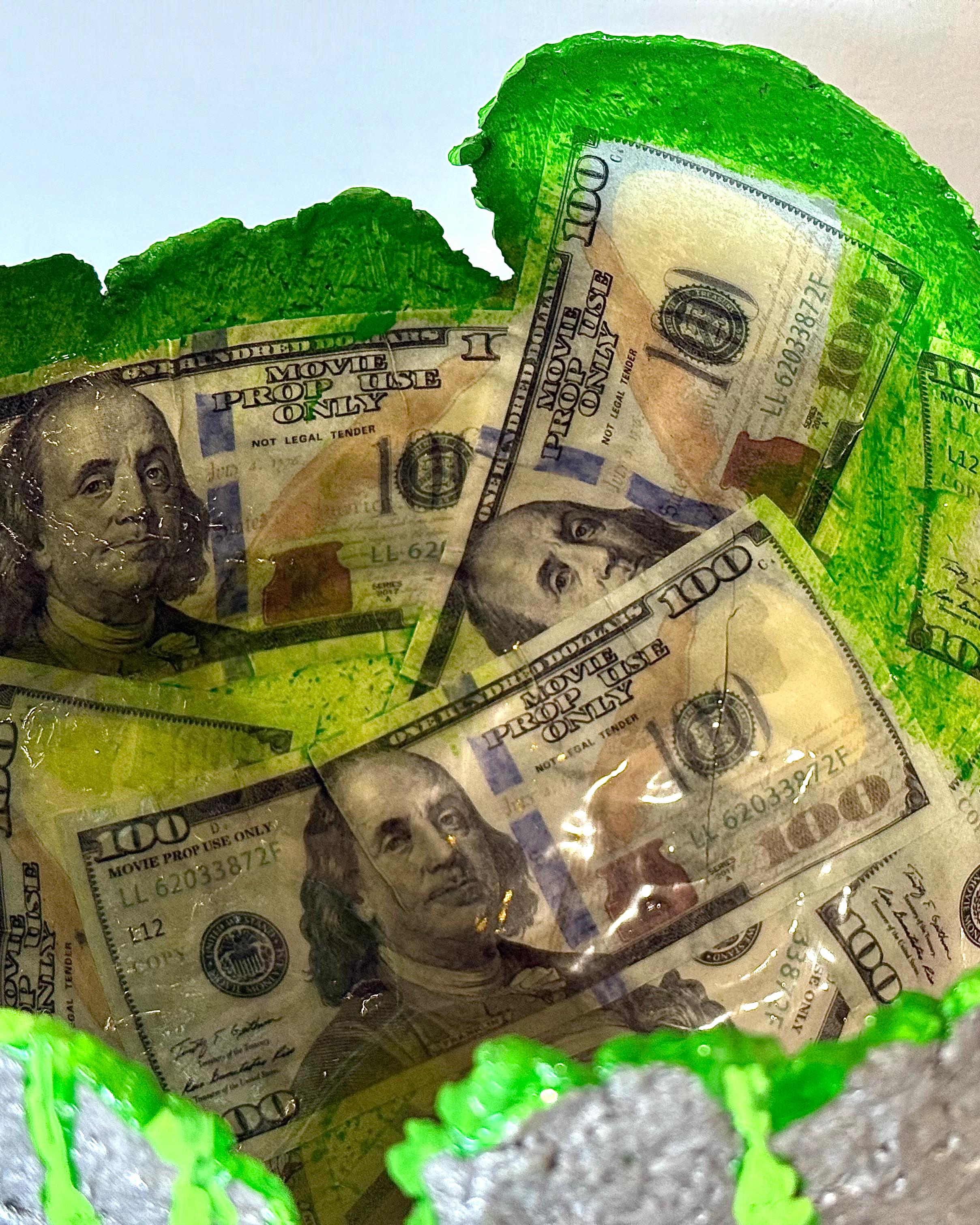 "Money Silver/Green Vase" image 1