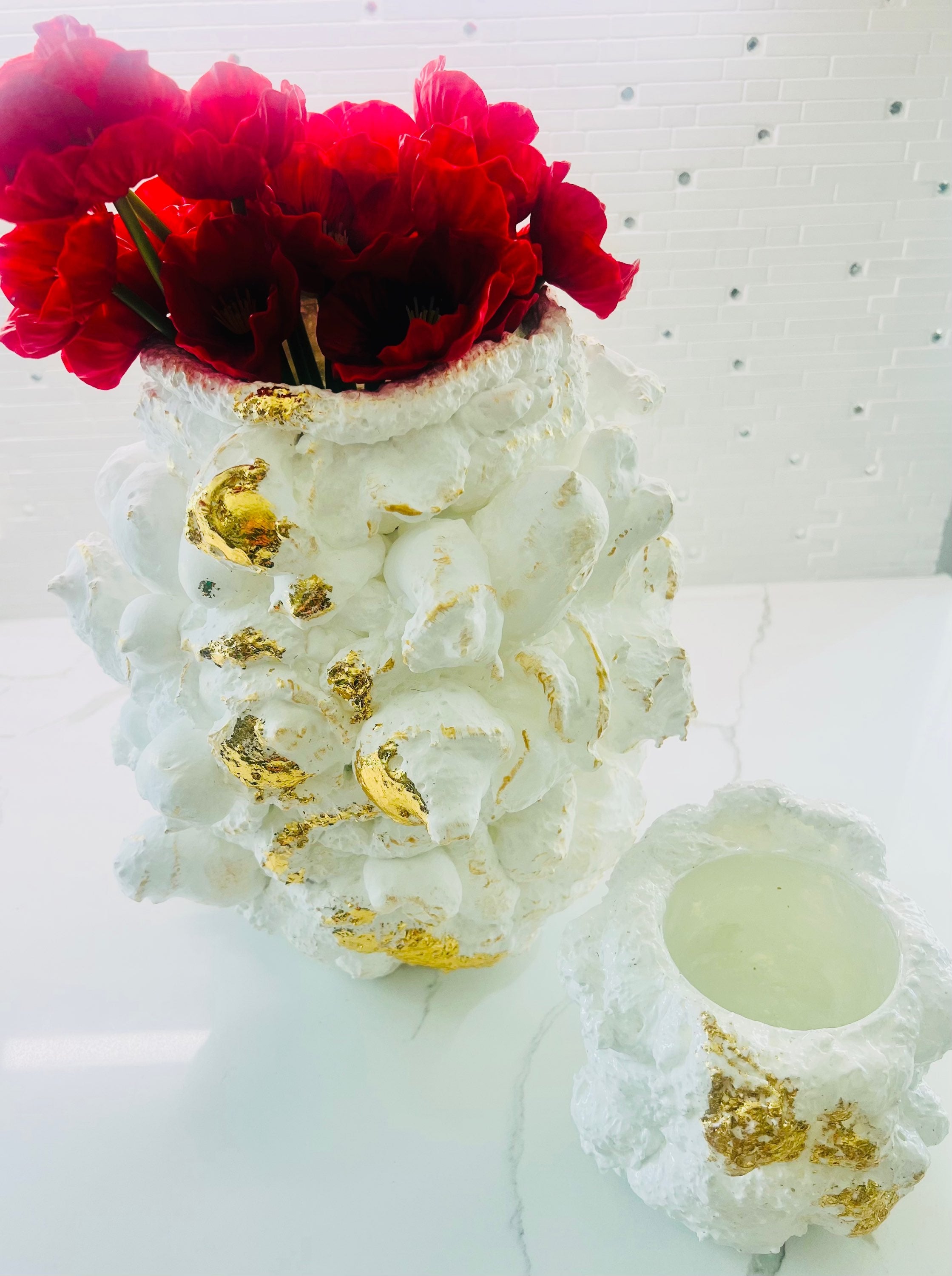 "White/Gold Vase" image 2